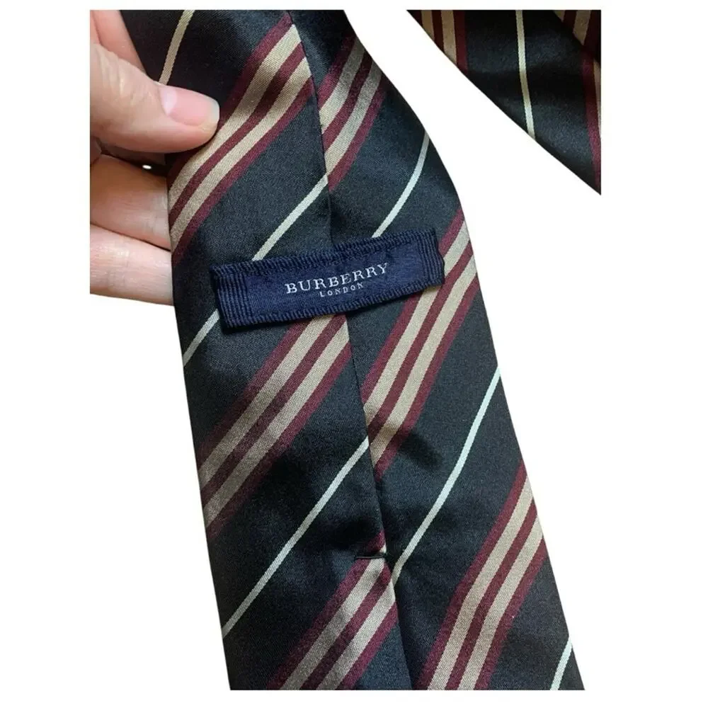 Burberry Navy and Burgundy Striped Tie silk classic
